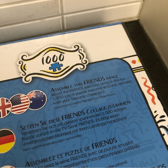 NWT Friends 1000 piece puzzle - Picture 3 of 3